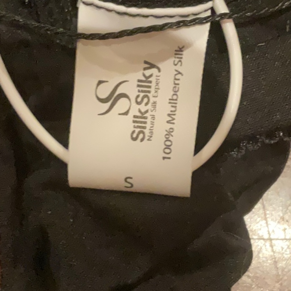 Silky Silk Women’s 2 Piece Panty Set- one red, one black. NWT - Picture 5 of 7